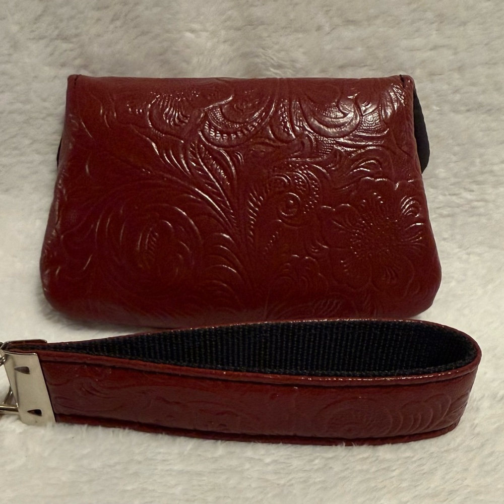 Ruby Croc Snap Card Holder - Picture 2 of 2